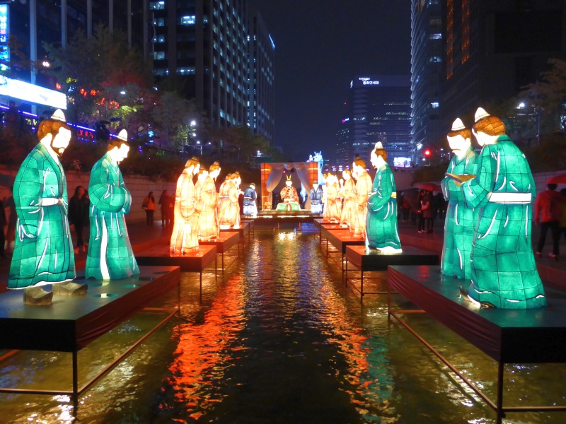 festival lanterne lungo il Cheongyecheon